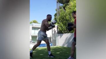 El jugador del Real Madrid compartió este vídeo boxeando en sus redes sociales.