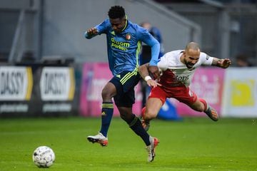 El extremo tiene 5 goles en la Liga de Holanda y 2 en la Europa League. Sinisterra está lesionado y volverá a Feyenoord hasta la próxima temporada.