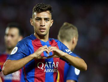 Former Barcelona forward Munir El Haddadi switched from Spain to Morocco under new eligibility rules.