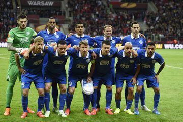 El club brilló en la Europa League de 2015 llegando a la final tras eliminar a equipos como el Ajax o el Nápoles. Aquel equipo, con Kalinic y Konoplyanka como grandes estrellas, perdió en la final con el Sevilla. En 2017 fue descendió a Segunda por impagos y en 2019 a Tercera. Finalmente, en 2019 terminó por desaparecer. El Dnipro-1, fundado en 2017, se ha convertido en su sucesor.