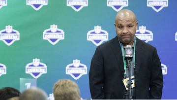 INDIANAPOLIS, IN - MARCH 02: Head coach Hue Jackson of the Cleveland Browns answers questions from the media on Day 2 of the NFL Combine at the Indiana Convention Center on March 2, 2017 in Indianapolis, Indiana.   Joe Robbins/Getty Images/AFP == FOR NEWSPAPERS, INTERNET, TELCOS &amp; TELEVISION USE ONLY ==