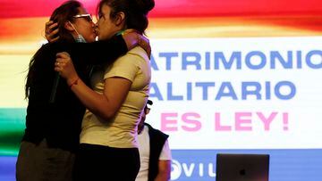 Santiago, 7 diciembre 2021.Celebraciones en Plaza Italia por Ley de Matrimonio IgualitarioMarcelo Hernandez/Aton Chile