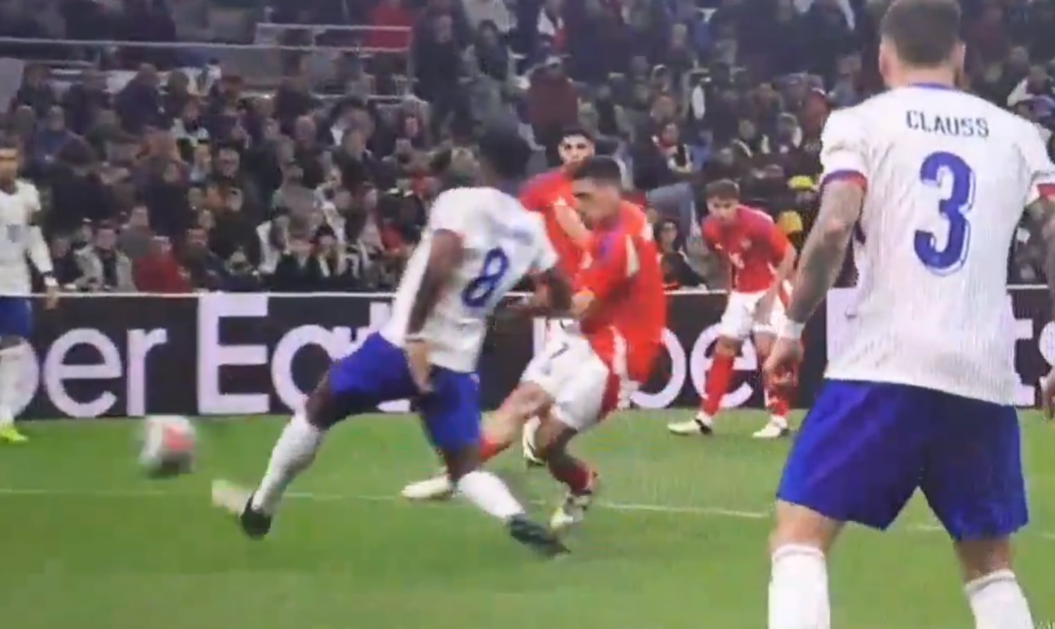 Pasaron años para ver así a la Roja: 13 pases desde mitad de cancha y el inicio que pocos vieron del golazo de Chile 