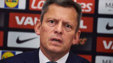 FA must learn from 'sorry saga' says Sports Minister