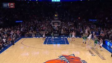 Por algo el Madison Square Garden es el templo de la NBA: ¡triplazo y enorme reacción!