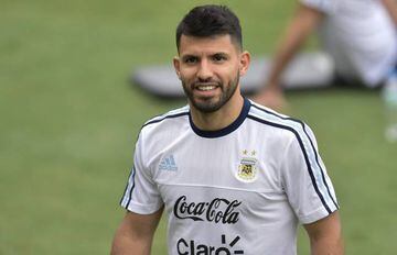 Argentina's footballer Sergio Aguero during the training session at the Atletico Mineiro Training Center in Vespasiano, Minas Gerais, Brazil, on November 7, 2016 ahead of their November 10 WC 2018 South American qualifier against Brazil.