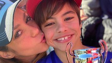 Milan, hijo de Shakira, estuvo en el estadio Metropolitano con la camiseta del Junior