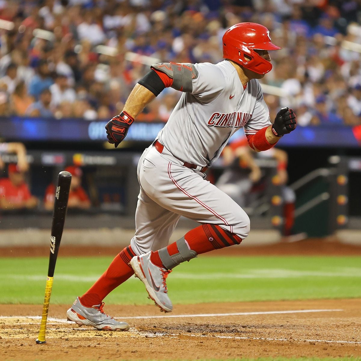 Joey Votto watched Wednesday Reds game from stands and fans loved it