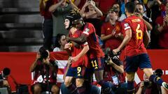 Nico y Gavi celebran el gol que abrió la victoria de España ante Chipre.