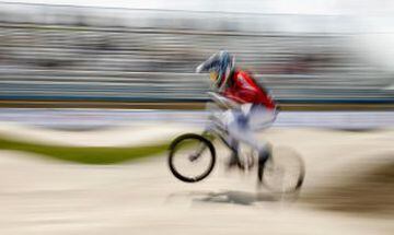 TORONTO, ON - JULY 10: Alise Post of the United States competes in the BMX Cycling Time Trial during the Toronto 2015 Pan Am Games at Centennial Park on July 10, 2015 in Toronto, Canada.   Ezra Shaw/Getty Images/AFP
== FOR NEWSPAPERS, INTERNET, TELCOS & TELEVISION USE ONLY ==