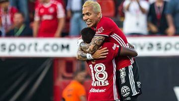 Dayro Moreno anota doblete en el 4-0 de Tijuana a Chivas
