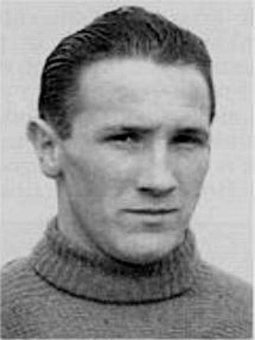 José María Echevarría rose through the youth ranks at Athletic Club and made his debut in 1939. He was capped just once - in the 2-2 draw with Portugal on 12 January 1941.