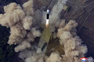 The launch of the "Hwasong-17" intercontinental ballistic missile (ICBM).