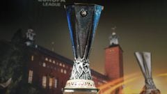 El trofeo de la Europa League es el objetivo final.