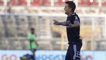 El jugador de Universidad de Chile Walter Montillo, celebra su gol contra  Huachipato 