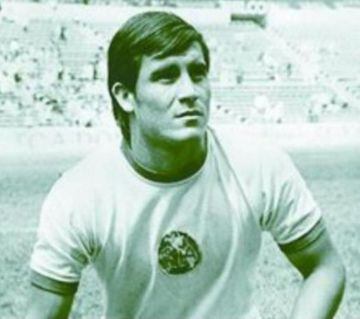 Cuando el "Pata Bendita" llegó a México en la temporada 71-72, lo que más se conocía de él era su apodo. Pronto demostró el poderío de su pierna izquierda, la cual se hizo inmortal.