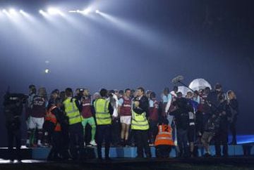 West Ham celebrations after the last game at the Boleyn Ground