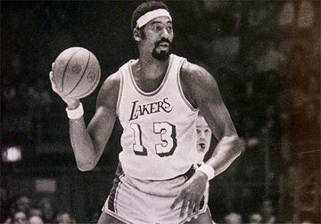 A two-time NBA champion, four-time MVP, 12-time All-Star and scorer of 100 points in one game… Chamberlain established himself as one of the best ever with the Philadelphia 76ers, the Golden State Warriors and the LA Lakers.