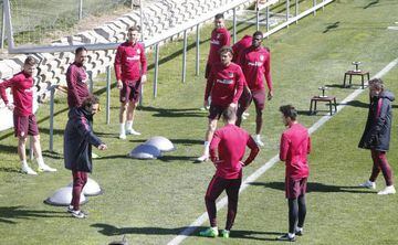 Gameiro and Gaitan were not part of the group preparing for the Madrid derby.
