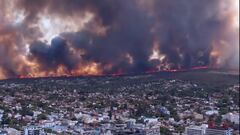 Residents of Villa Carlos Paz are evacuating after an accidental fire was started, spreading out of control and engulfing the entire city in flames.