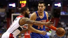 WASHINGTON, DC - JANUARY 31: Willy Hernangomez #14 of the New York Knicks dribbles in front of Markieff Morris #5 of the Washington Wizards during the first half at Verizon Center on January 31, 2017 in Washington, DC. NOTE TO USER: User expressly acknowl