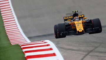AUSTIN, TX - OCTOBER 20: Carlos Sainz of Spain driving the (55) Renault Sport Formula One Team Renault RS17 on track during practice for the United States Formula One Grand Prix at Circuit of The Americas on October 20, 2017 in Austin, Texas.   Clive Rose/Getty Images/AFP == FOR NEWSPAPERS, INTERNET, TELCOS &amp; TELEVISION USE ONLY ==
