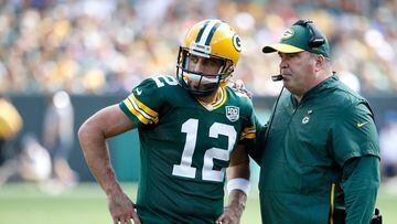 GREEN BAY, WI - SEPTEMBER 16: Aaron Rodgers #12 of the Green Bay Packers talks with head coach Mike McCarthy during the fourth quarter of a game against the Minnesota Vikings at Lambeau Field on September 16, 2018 in Green Bay, Wisconsin.   Joe Robbins/Ge
