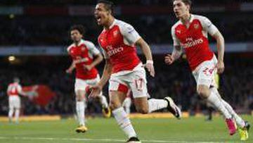 Alexis S&aacute;nchez celebra un nuevo gol para Arsenal. 