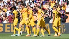 Los jugadores del Barcelona celebrando el gol de Ferran Torres el primero del encuentro.