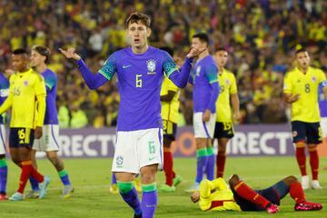 La Selección Colombia, ya clasificada para el Mundial Sub 20, empató 0-0 ante Brasil por la cuarta fecha del hexagonal final del Sudamericano. Gustavo Puerta falló penal y Jhojan Torres fue expulsado.