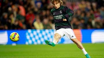 Several big-name midfielders are free agents this summer: Luka Modric, Toni Kroos, Dani Ceballos, N’Golo Kanté, Houssem Aouar, Ilkay Gündogan...