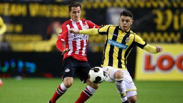 Con asistencia de Guardado, PSV vence al Vitesse