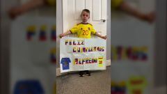 El fan número 1 de Morelos: este niño escocés lo saluda