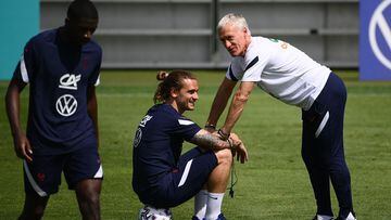 Deschamps: "Griezmann is one of the all-time greats"