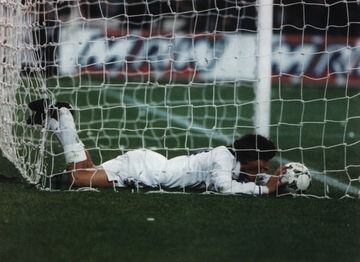 22 de diciembre de 1994. El Madrid vence en Zorilla 0-5 y el chileno entra en la leyenda.