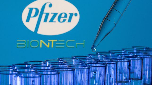 Pfizer revela los resultados de su vacuna adaptada a Ómicron