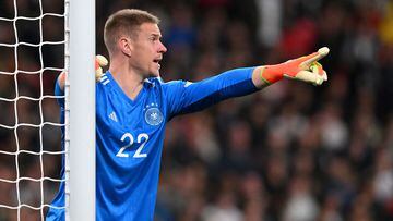 Germany's goalkeeper Marc-Andre ter Stegen shouts at his teammates during the UEFA Nations League group A3 football match between England and Germany at Wembley stadium in north London on September 26, 2022. - The match ended in a draw at 3-3. (Photo by Glyn KIRK / AFP) / NOT FOR MARKETING OR ADVERTISING USE / RESTRICTED TO EDITORIAL USE