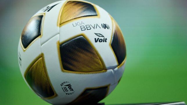 Official Balls for our lower divisions. Which one looks better? : r/LigaMX