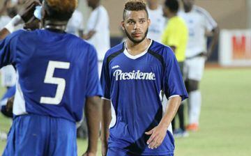 El centrocampista juega dentro del Continente Americano pero en una liga atípica como lo es la de Trinidad y Tobago. Su equipo es el San Juan Jabloteh. 