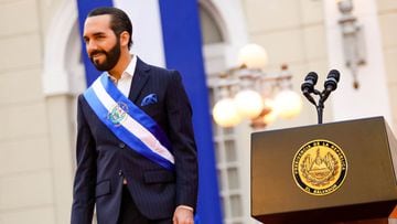 El presidente de El Salvador, Nayib Bukele, participa en una ceremonia para celebrar el bicentenario de la independencia en la Casa Presidencial en San Salvador, El Salvador, el 15 de septiembre de 2021. 
