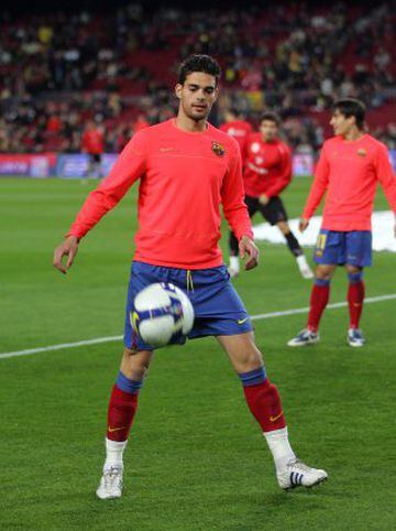 Canterano del Barcelona fichó por el Sevilla en la temporada 12/13. 