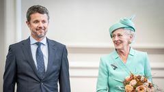FILE PHOTO: Crown Prince Frederik and Queen Margrethe attend the opening of (Folketinget) at Christiansborg Palace in Copenhagen, Denmark October 4, 2022. Ritzau Scanpix/Mads Claus Rasmussen via REUTERS/File Photo    ATTENTION EDITORS - THIS IMAGE WAS PROVIDED BY A THIRD PARTY. DENMARK OUT. NO COMMERCIAL OR EDITORIAL SALES IN DENMARK.