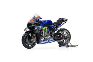 Desde Malasia, el francés Fabio Quartararo y el español Álex Rins, han presentado la que será la moto para la temporada que viene del equipo: Monster Energy Yamaha MotoGP. La Yamaha YZR-M1. La estética de la moto mantiene la combinación de colores azul y negro.