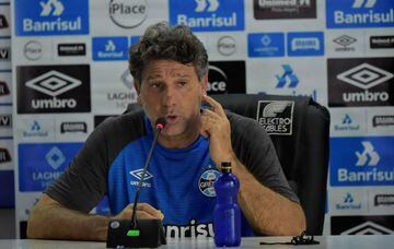 (FILES) This file photo taken on October 24, 2017 shows coach of Brazilian team Gremio, Renato Gaucho, speaking during a press conference at the Capwell stadium in Guayaquil, Ecuador.