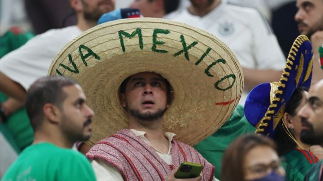 Photo of Mexicans brought back forbidden chant in desperation time