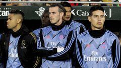 Mariano, Bale y James, en el banquillo del Real Madrid.