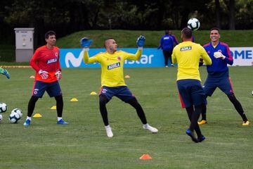 Iván Mauricio Arboleda,Eder Chaux, Aldair Quintana y Diego Novoa entrenan en la sede de la FCF bajo las dirección de Carlos Queiroz.