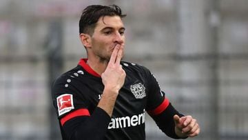 FREIBURG IM BREISGAU, GERMANY - NOVEMBER 01: Lucas Alario of Bayer Leverkusen celebrates after scoring his sides first goal during the Bundesliga match between Sport-Club Freiburg and Bayer 04 Leverkusen at Schwarzwald-Stadion on November 01, 2020 in Freiburg im Breisgau, Germany. Football Stadiums around Europe remain empty due to the Coronavirus Pandemic as Government social distancing laws prohibit fans inside venues resulting in fixtures being played behind closed doors. (Photo by Alex Grimm/Getty Images)
