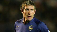 TOKYO - DECEMBER 12:  Martin Palermo of Boca Juniors waits for the ball during the FIFA Club World Cup semi final match between Boca Juniors and Etoile Sportive du Sahel at the National Stadium on December 12, 2007 in Tokyo, Japan.  (Photo by Koji Watanabe/Getty Images)