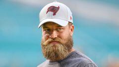 MIAMI, FL - AUGUST 09: Ryan Fitzpatrick #14 of the Tampa Bay Buccaneers before the preseason game against the Miami Dolphins at Hard Rock Stadium on August 9, 2018 in Miami, Florida.   Mark Brown/Getty Images/AFP == FOR NEWSPAPERS, INTERNET, TELCOS &amp;